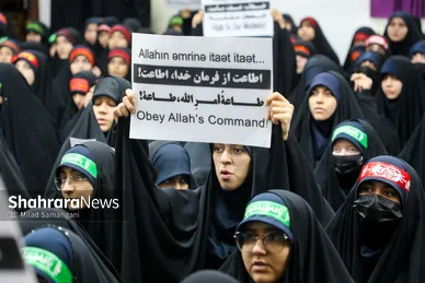 گزارش تصویری | حمایت دانش‌آموزان مشهدی از دختران محجبه جمهوری آذربایجان (۲۲ مهر ۱۴۰۵)