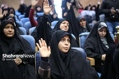 گزارش تصویری | همایش پاسداشت سالگرد قیام زنان غیور مشهد در اعتراض به قانون کشف حجاب