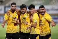 جدول لیگ برتر فوتبال ایران پس از بازگشت امتیازات کسرشده پرسپولیس و سپاهان | طلایی‌پوشان در صدر