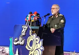 سردار شکارچی: دشمنان، دستاورد&zwnj;های انقلاب را وارونه جلوه می&zwnj;دهند | آرایش جنگی دشمنان ایران صددرصدی است