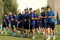 استقلال راهی کیش می‌شود