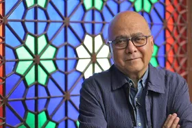 مراسم رونمایی از کتاب &laquo;غریب قریب&raquo; اثر مرحوم سعید تشکری برگزار شد