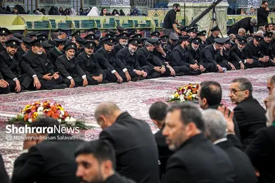 دعا برای سلامتی رئیس جمهور در حرم مطهر رضوی