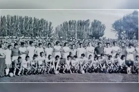 روزنگار | تیمی از فوتبالیست&zwnj;های تهرانی به مصاف تیم مشهد آمد