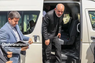 رونمایی از ١۵٠ دستگاه ون و اتوبوس با حضور وزیر کشور در مشهد