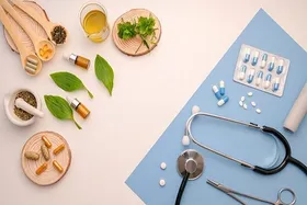 حضور متخصصان طب ایرانی در ۵۰ مرکز درمانی