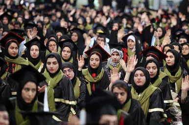 جشن دانش آموختگان علوم پزشکی کشور در حرم مطهر رضوی