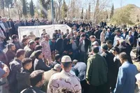 تشییع باشکوه پیکرهای مطهر ۲ شهید والامقام در ایلام