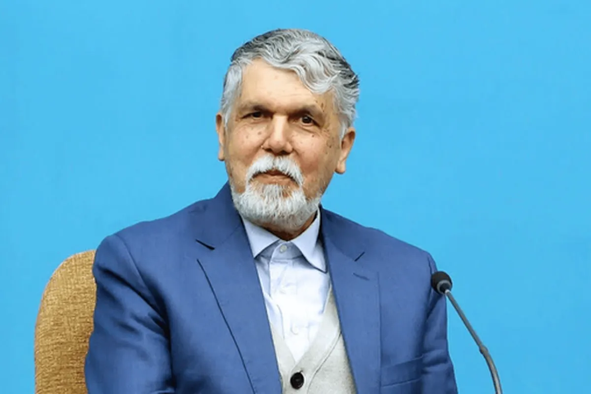وزیر فرهنگ و ارشاد اسلامی از حل مشکل کاغذ در آینده نزدیک خبر داد