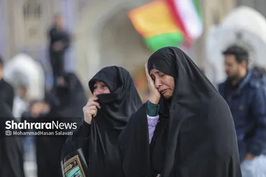 گزارش تصویری | عزاداری شهادت رهبر معظم انقلاب اسلامی، در حرم امام‌رضا(ع) - ۱