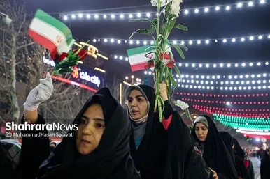 گلباران حرم مطهر رضوی در شب میلاد جوادالائمه (ع)