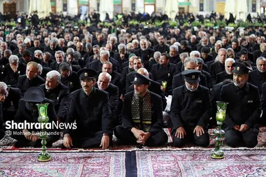 شام غریبان حسینی در حرم مطهر رضوی