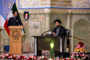 جلسه «درس‌هایی از قرآن» با حضور حجت‌الاسلام قرائتی در حرم مطهر رضوی