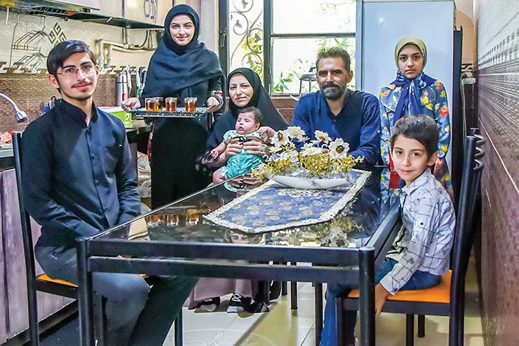 کارگاه تولید ماسک برای خوداشتغالی اهالی سیدی مشهد |  رسمِ خوشایند همراهی