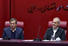 پزشکیان سرزده وارد وزارت امور اقتصادی و دارایی شد | رئیس جمهور: تصمیمات اقتصادی در جلسه سران قوا گرفته شده است