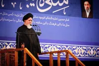 آیت‌الله علم‌الهدی: دشمن به دنبال ایجاد اختلاف و دو دستگی بین مردم و مسئولین است | نقد مسئولین همراه با گفت‌و‌گو و نه شعار دادن علیه آنان باشد
