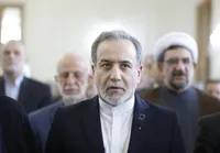 هشدار عراقچی: اگر می‌خواهید در امان باشید بهتر است منطقه را ترک کنید