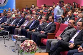 اولین نشست منطقه&zwnj;ای دیپلماسی استانی در شیراز با حضور وزیر امور خارجه آغاز شد (یکم خرداد ۱۴۰۴)