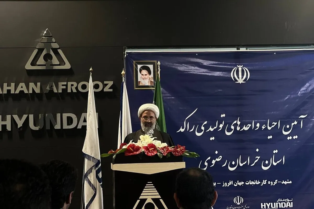 پژمانفر: برخی بانک‌ها ۱۰ برابر مجوز به خود و زیرمجموعه هایشان تسهیلات داده اند