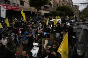 شادی مردم لبنان در خیابان&zwnj;ها پس از آتش&zwnj;بس + فیلم