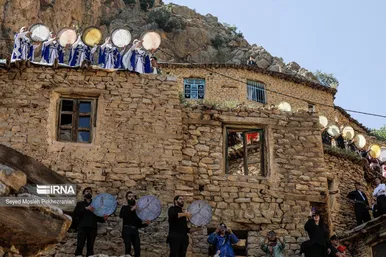 مراسم هزار دف در روستای پالنگان