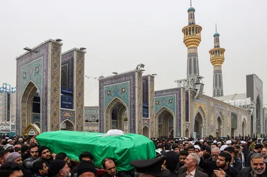 تشییع  پیکر آیت الله محمد امامی کاشانی