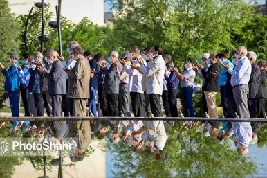 اقامه نماز عید سعید فطر در حرم مطهر امام رضا(ع)
