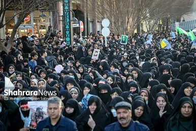 تشییع پیکر بانوی شهیده فاطمه دهقان از شهدای حادثه تروریستی کرمان