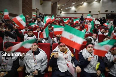 مراسم اختتامیه عهد کودکان دبستانی با حاج قاسم سلیمانی