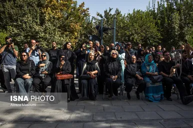 عکس‌هایی از مراسم تشییع پیکر امید جهان (۲۵ شهریور ۱۴۰۴)