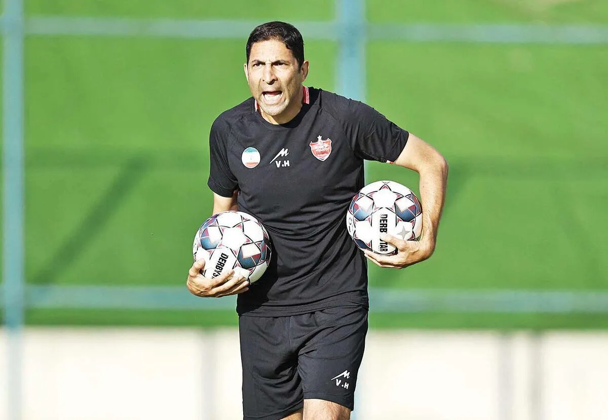 تأکید هاشمیان بر جذب مدافع میانی خارجی برای پرسپولیس