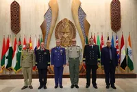 رئیس دانشگاه دفاع ملی و تحقیقات نظامی عراق از دافوس ارتش بازدید کرد