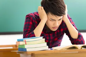 برای غلبه بر اضطراب دانش&zwnj;آموزان، به آن&zwnj;ها اعتماد به نفس بدهید
