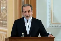 عراقچی در مراسم سلام سفرا: پشتوانه سیاست خارجی ایران مردم ایران هستند