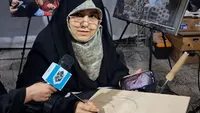 ویدئو| حضور اثرگذار بانوان هنرمند در غرفه‌های پشتیبانی اجتماعات شبانه مردمی