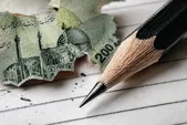 افزایش تورم، بازار نوشت‌افزار را دچار گرانی افسار گسیخته کرده است | مشق گران