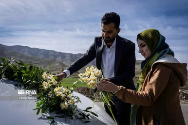 نذر گل نرگس به مقصد حرم