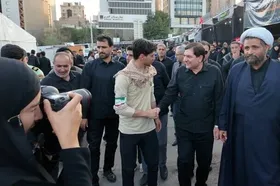 مخبر: مردم ایران خواهان انتقام بوده و خونخواه اصلی رهبر خود هستند
