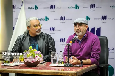 گپ و گفت منصور ضابطیان با موضوع کتاب جدیدش با عنوان «دو دستی»