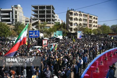 تشییع باشکوه پیکر سردار شهید زاهدی در اصفهان