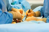کمرنگ شدن چهره‌های اصیل ایرانی در جامعه | عوارض عمل‌های زیبایی رو به گسترش است
