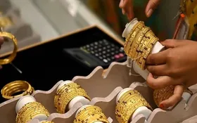پیش&zwnj;بینی قیمت طلا تا پایان سال جاری (۱۵ آذر ۱۴۰۲)