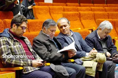 رونمایی از کتاب «افغانستان به روایت روزنامه اطلاعات» در مشهد