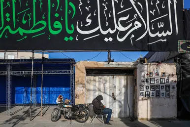 فضاسازی شهر مشهد به مناسبت ایام فاطمیه و سالگرد شهادت سردار سلیمانی