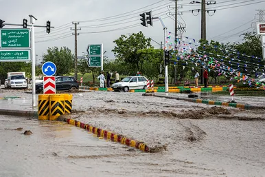 سیل در خیابان های مشهد