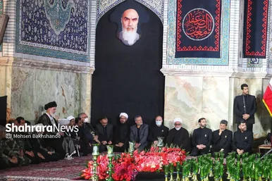 آیین خطبه خوانی شب شهادت امام رضا(ع) در حرم مطهر رضوی