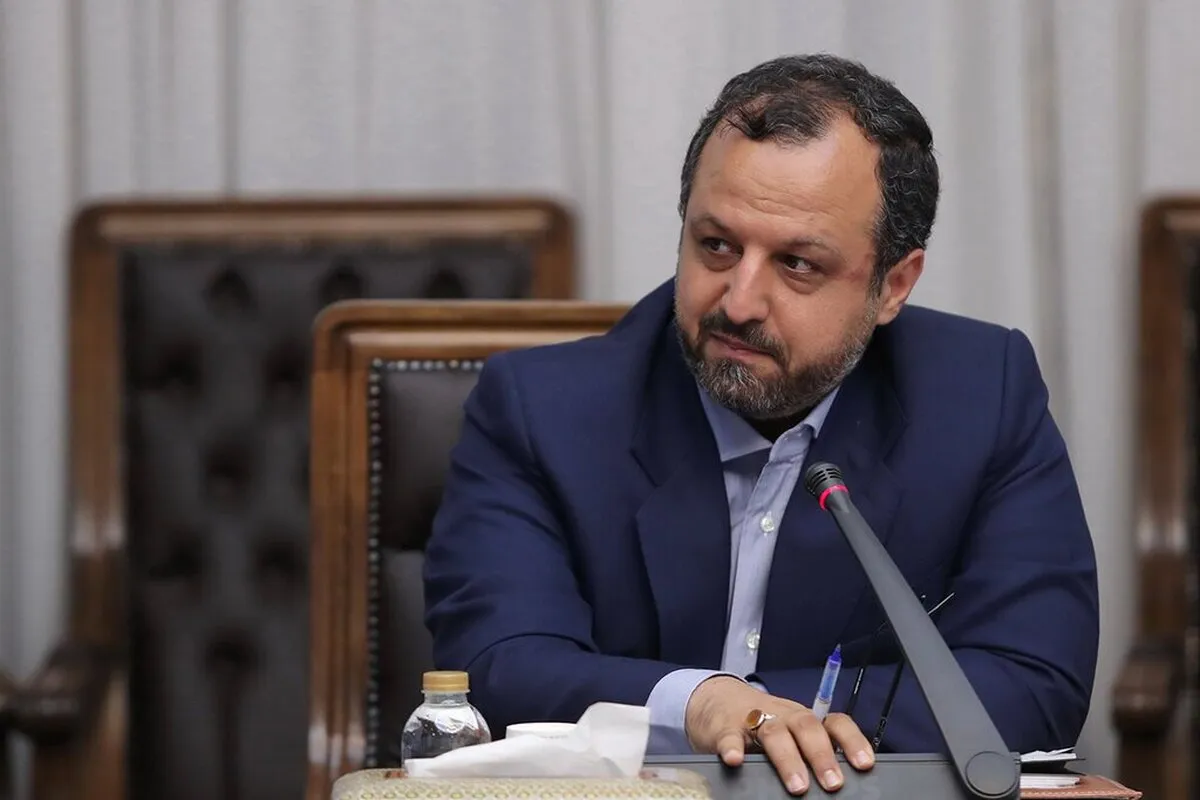 خاندوزی: بنزین گران نمی‌شود | سمتی تحت عنوان جانشین وزیر اقتصاد وجود ندارد