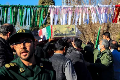 تشییع و خاکسپاری پیکر ۲ شهید گمنام دفاع مقدس در مشهد
