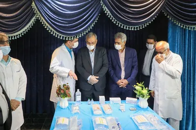 بازدید وزیر بهداشت از شرکت سرم‌سازی ثامن مشهد
