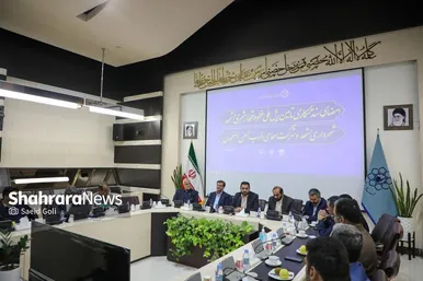 امضای سند همکاری تامین ریل ملی خطوط قطارشهری مشهد